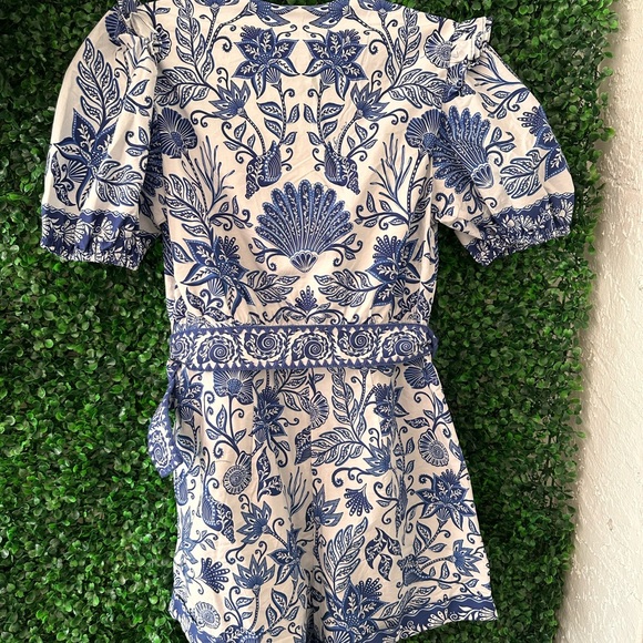 NWT Farm Rio Blue and White Floral Romper - Picture 7 of 7